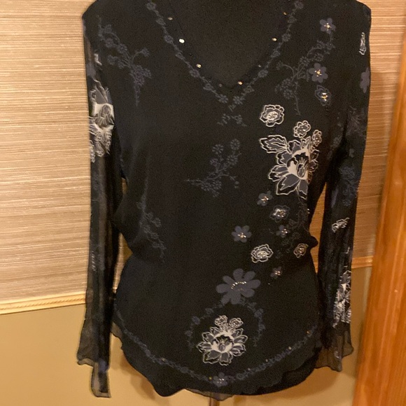 Blouse - Picture 1 of 4